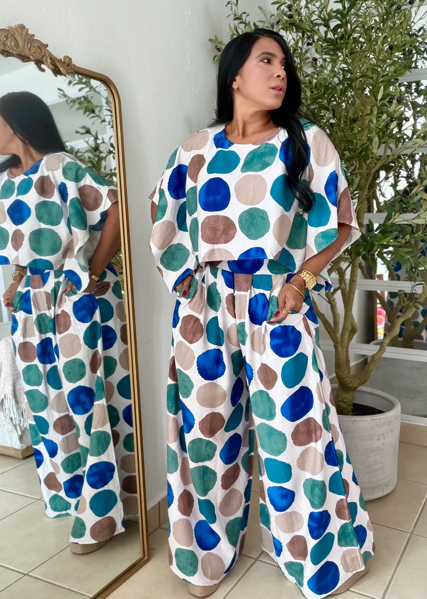 Polka Dots Spandex Palazzo Pants and Top Set Blue Multi de Lujo (tiene bolsillos)SOLD OUT GRACIAS