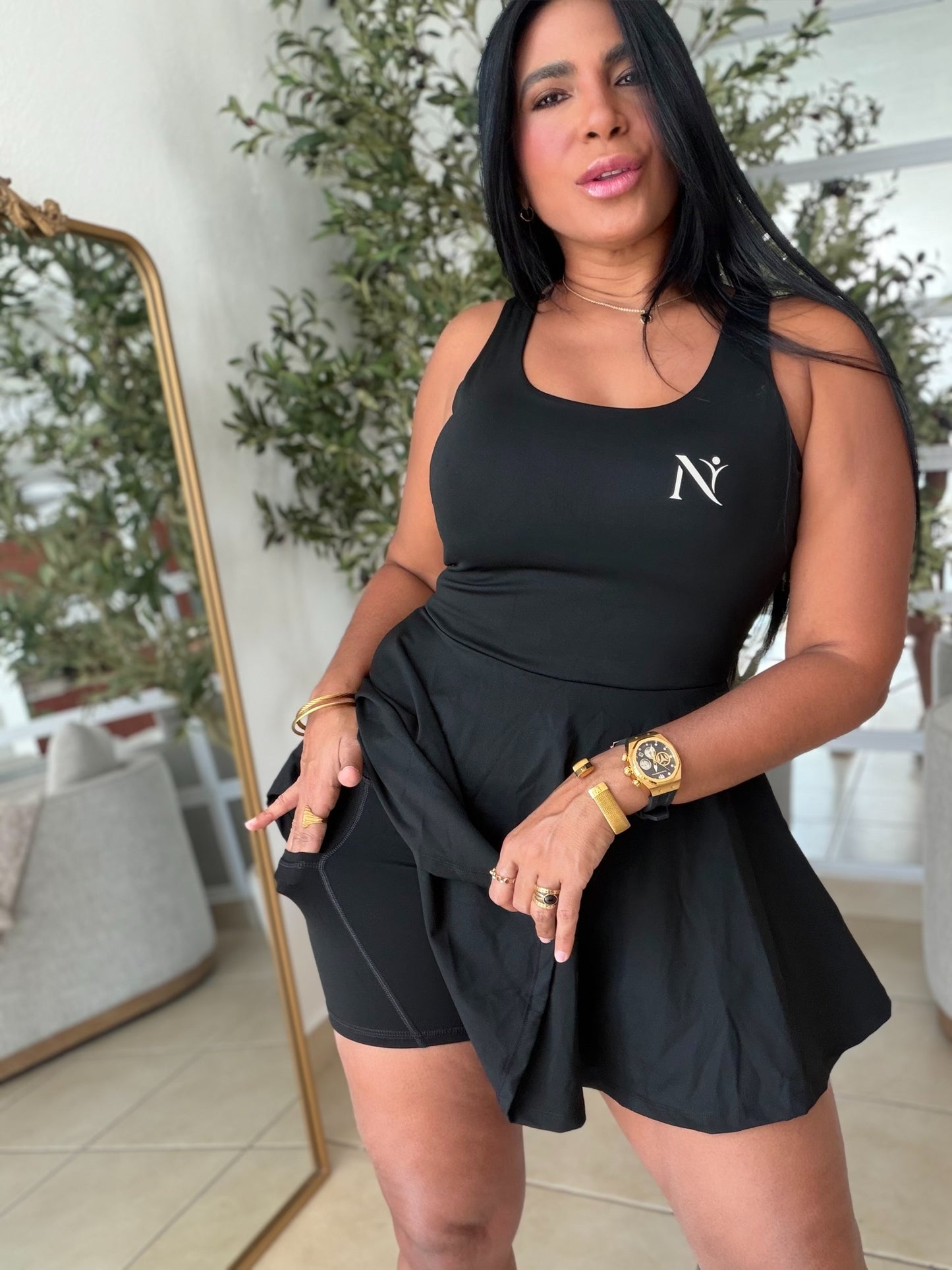 Nũra Activewear Spandex Dress von pantalòn debajo que puedes remover, bolsillos, pads en bra y controk de abdomen (black-negro) (SOLD OUT GRACIAS)