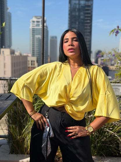 Los Angeles Yellow Luxe Seda Oversized Top
