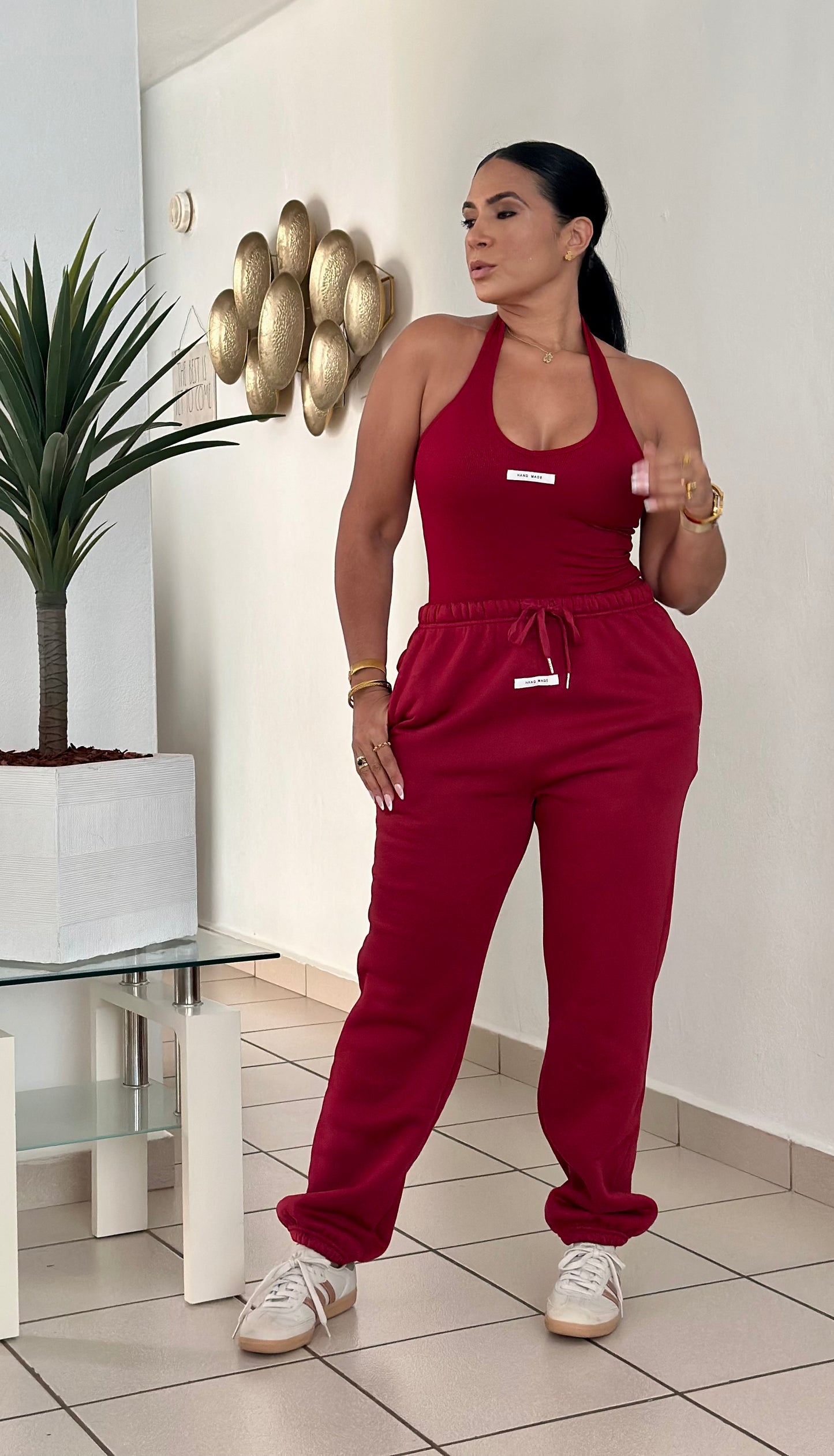 November Red Wine Chocó Spandex Bodysuit & Jogger Set (para viajar es perfecto)
