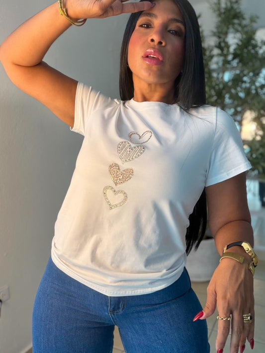 Shirt Top White Spandex De Mega Lujooo con detalles en corazòn route n dorado y en plata. Color blanca y es el ùnico color disponible