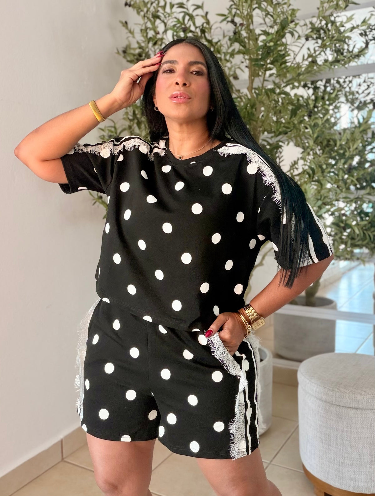 El mejor set de tu vida. Polka Dots blacky blacky black and white. Ùnico color. Expandible total