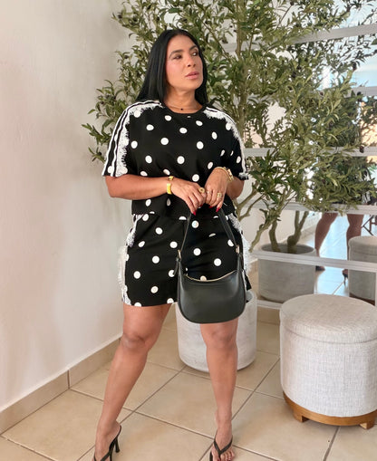 El mejor set de tu vida. Polka Dots blacky blacky black and white. Ùnico color. Expandible total