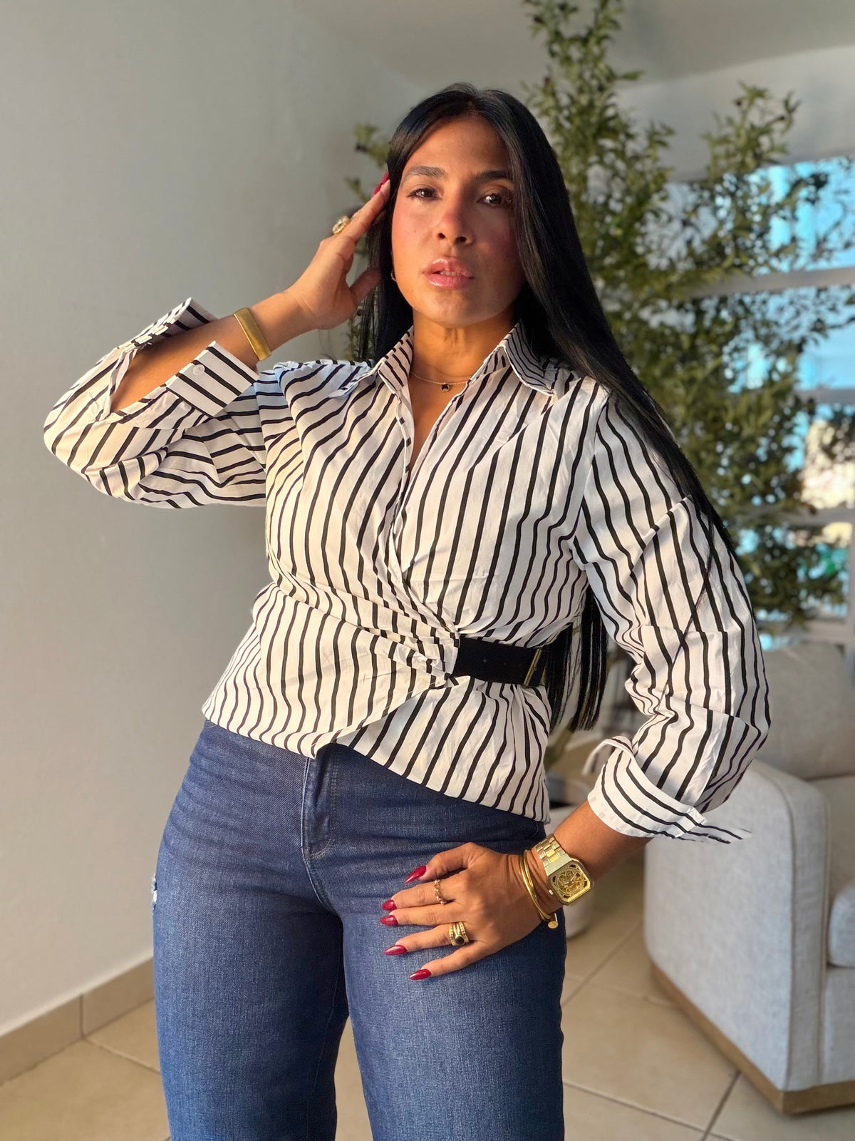 White and Black Striped 💯 Cotton Spandex y Ajustable Shirt Blouse. Blanco con lìneas negras