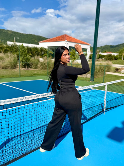 Blacky Luxe Nűra Top and Wise Leg Pants Set Spandex. Calidad Premium y tiene bolsillos